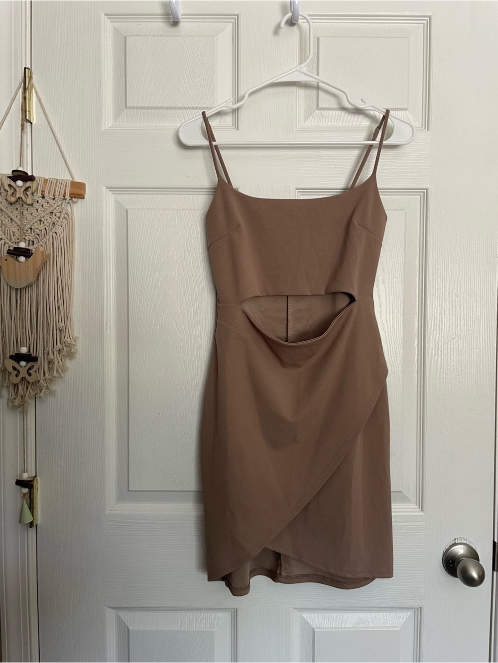 Lulus Women's size Medium Brown Cutout Slip Dress -Minimal Spaghetti Strap Style